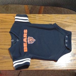 NFL Team Bears onsie 3/6 Months athletic shirt tee Football